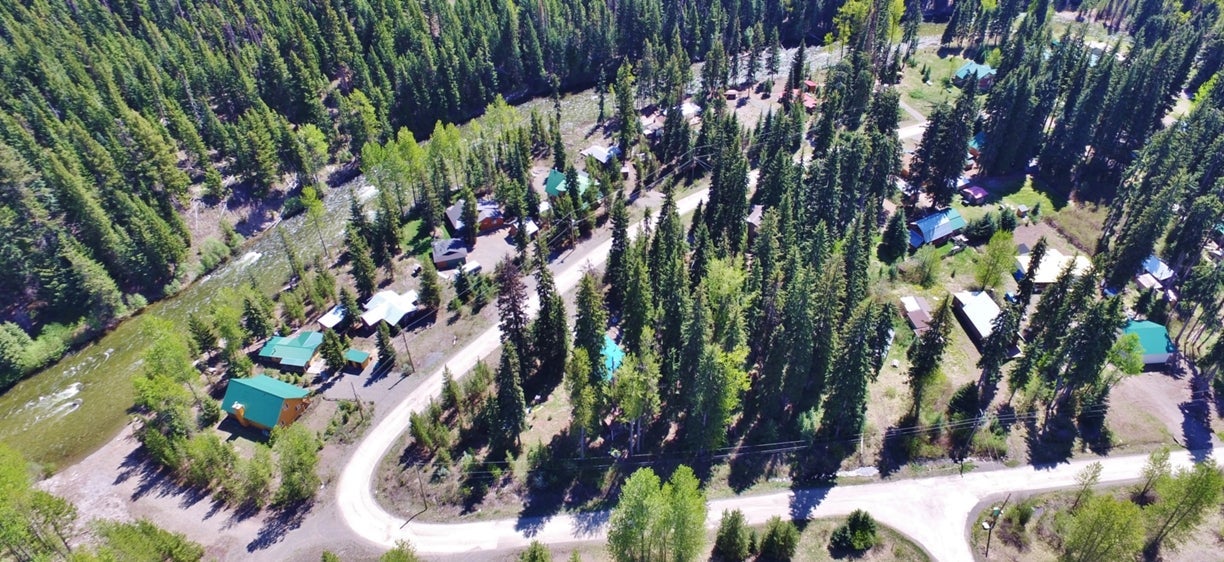 East Gate River Front Cabins